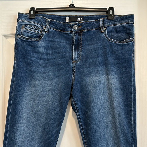 Kut from the Kloth dark wash jeans size 16 - Picture 5 of 9